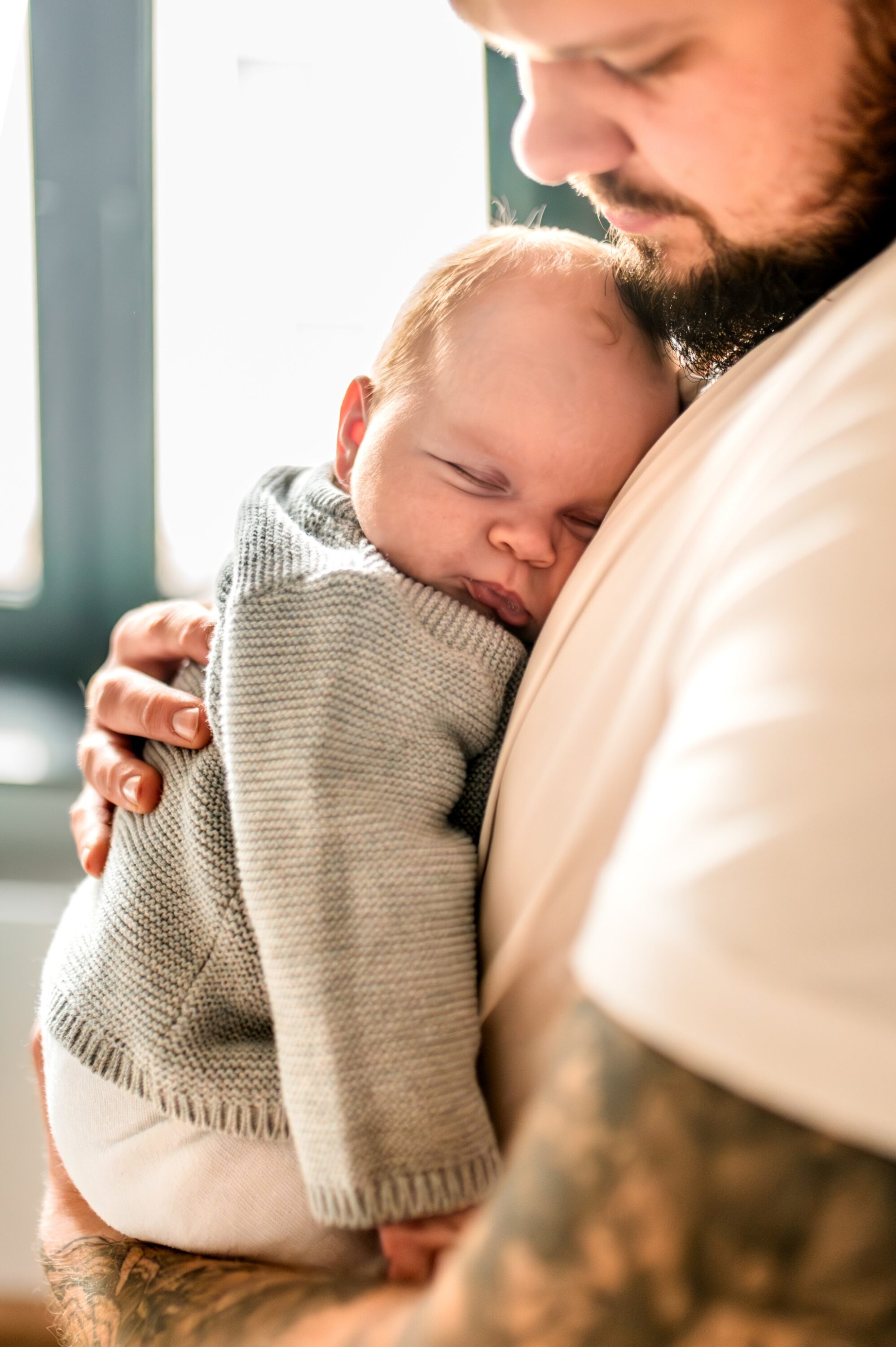 Rodzinna sesja Floriana 01 03 2024 Marta Trzcinska Fotografia 12 1996x3000 - Domowa sesja noworodkowa - Florian i rodzice - Starogard Gdański