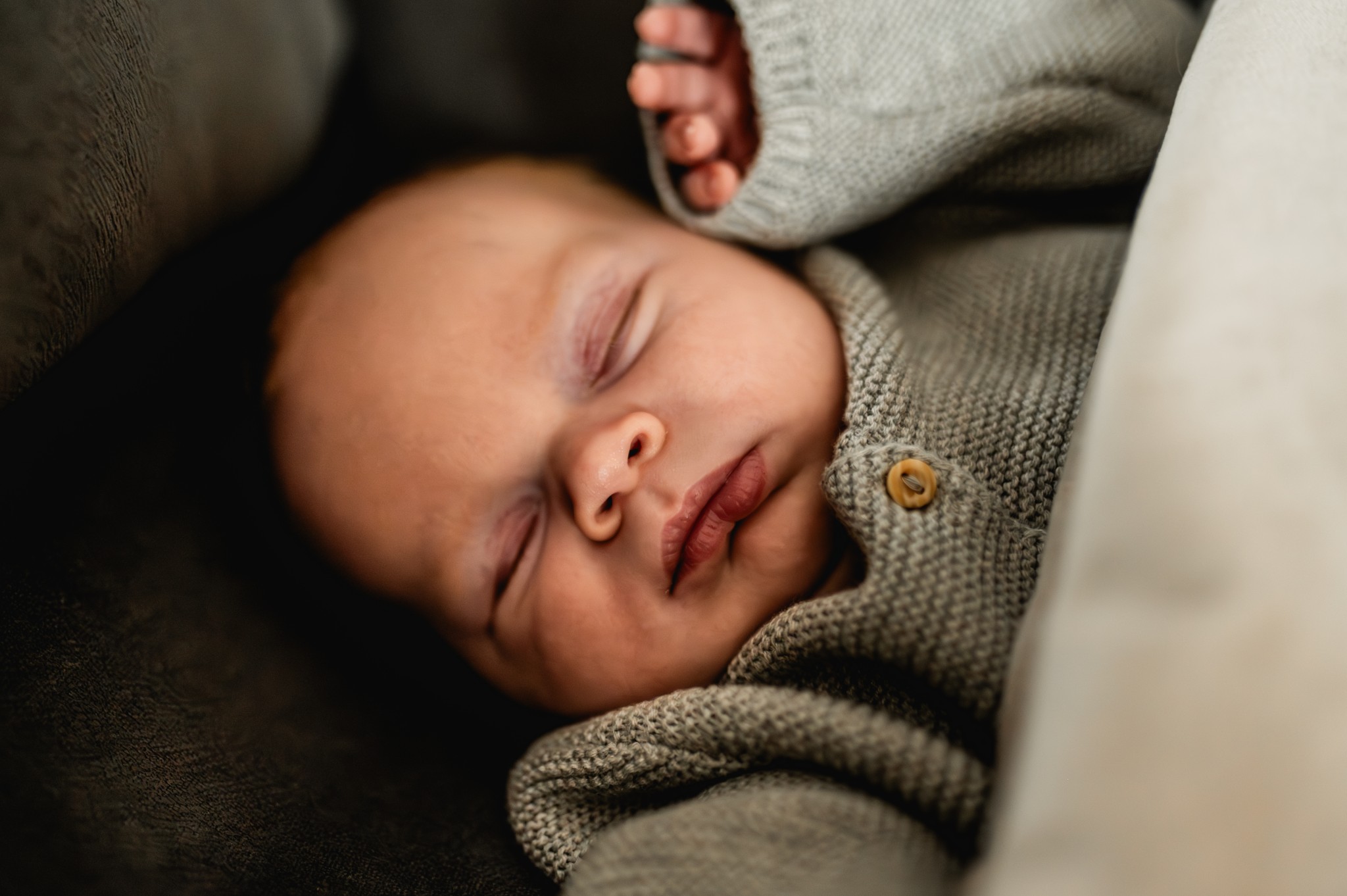 Rodzinna sesja Floriana 01 03 2024 Marta Trzcinska Fotografia 2 - Domowa sesja noworodkowa - Florian i rodzice - Starogard Gdański