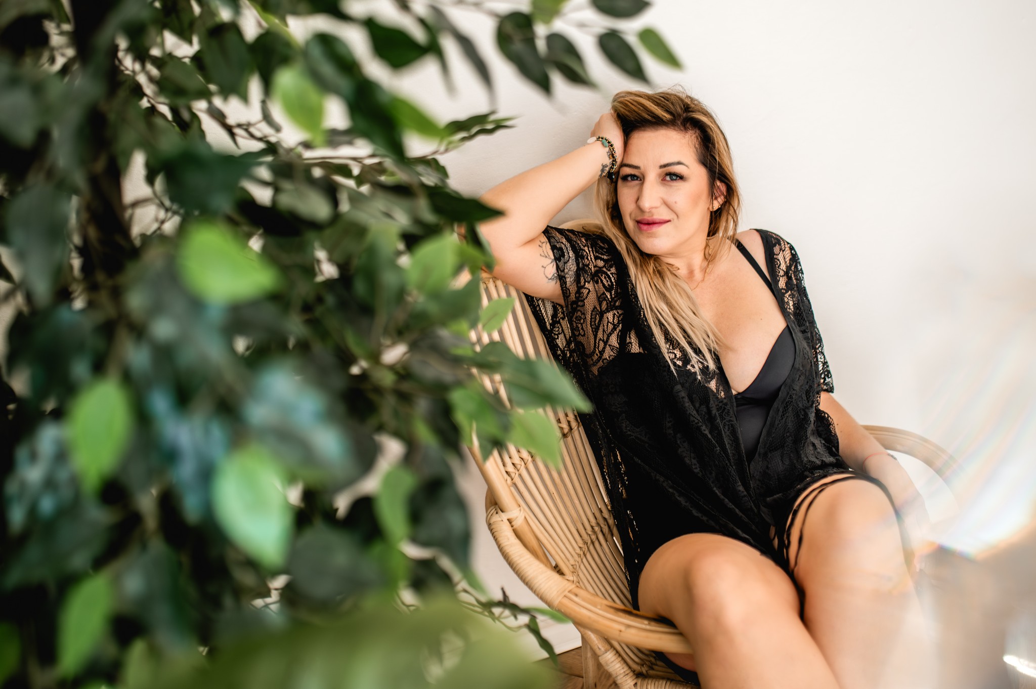 Sesje kobiece Kobieca sesj w studiu 29 08 2024 Marta Trzcinska Fotografia 53 - Sesje kobiece